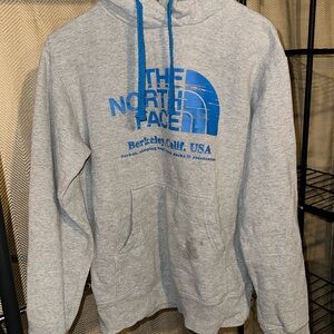 Mens used small The North Face pull over hoodie gray